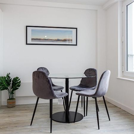 Contemporary 2 Bedroom Duplex In Salford Манчестър Екстериор снимка